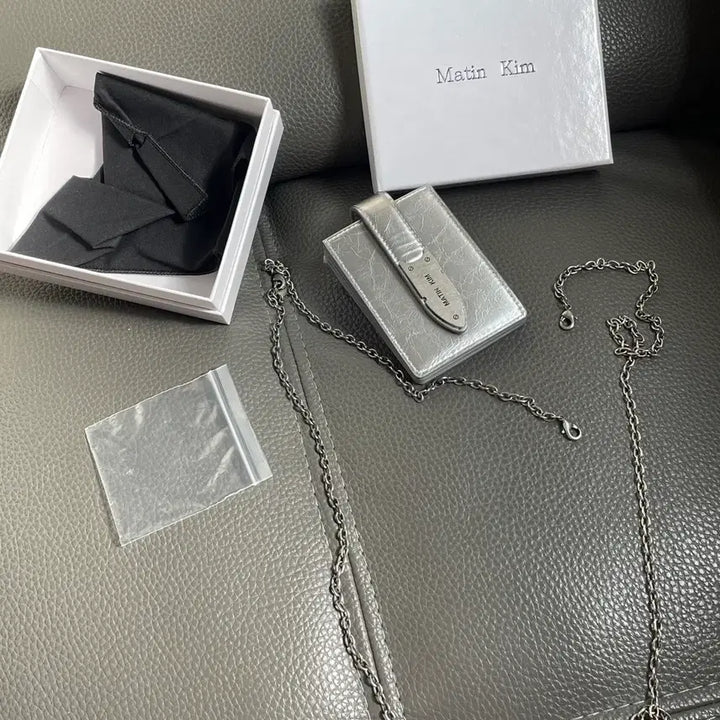[BUNJANG] Matinkim Silver Mini Card Wallet Chain Bag / 마뗑킴 실버 미니 카드 지갑 체인백