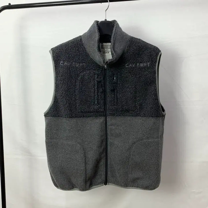 [BUNJANG] Cav Empt Fleece Zip Vest / 카브엠트 fleece zip vest 플리스 베스트