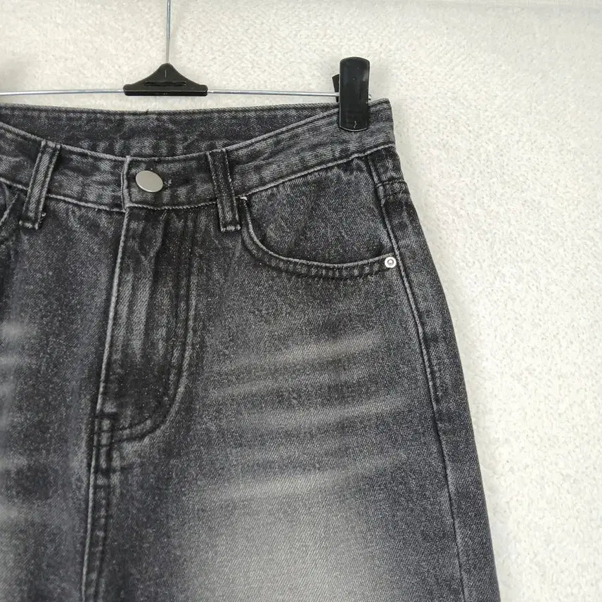 [BUNJANG] Women's Black Wash Bootcut Denim Jeans (Size S) / 여성 흑청 워싱 부츠컷 데님 팬츠 청바지(S)