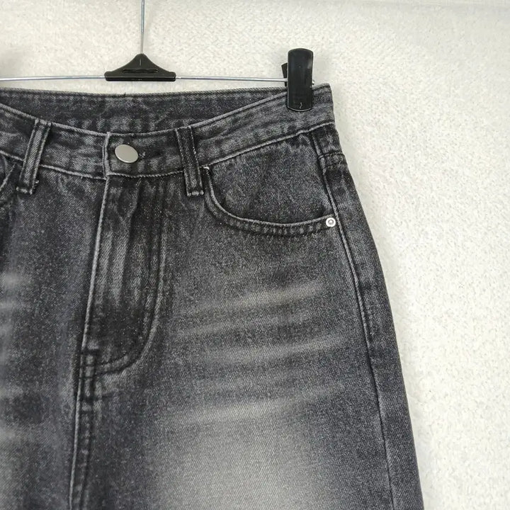 [BUNJANG] Women's Black Wash Bootcut Denim Jeans (Size S) / 여성 흑청 워싱 부츠컷 데님 팬츠 청바지(S)