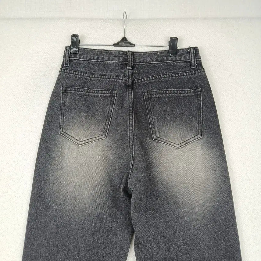 [BUNJANG] Women's Black Wash Bootcut Denim Jeans (Size S) / 여성 흑청 워싱 부츠컷 데님 팬츠 청바지(S)