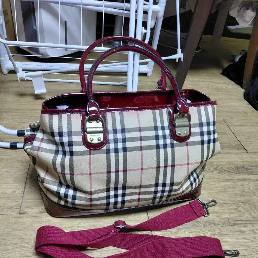 [BUNJANG] Burberry Nova Check Tote/Shoulder Bag M-L Size / 버버리 노바체크 토트/ 숄더백 M-L 사이즈 (37*26 폭20)