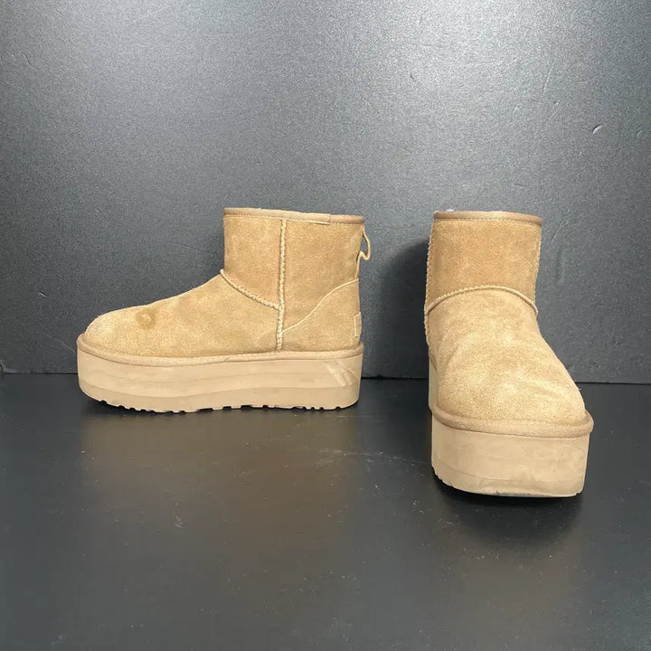 [BUNJANG] UGG Classic Ultra Mini Platform Boots Chestnut 245 / [245]  UGG 미국 어그 클래식 울트라 미니 플랫폼 부츠 체스트넛