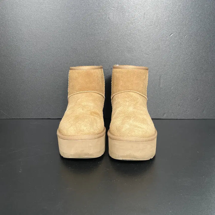 [BUNJANG] UGG Classic Ultra Mini Platform Boots Chestnut 245 / [245]  UGG 미국 어그 클래식 울트라 미니 플랫폼 부츠 체스트넛