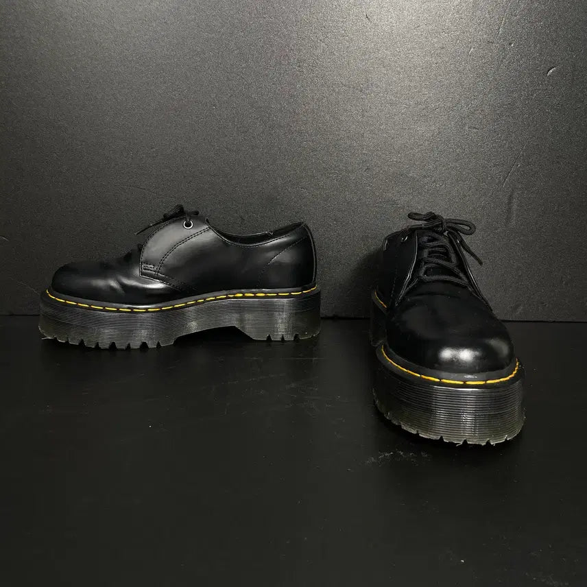 [BUNJANG] Dr. Martens Zerrick Quad 3-Hole Shoes / [255] 닥터마틴 재릭 쿼드 3홀