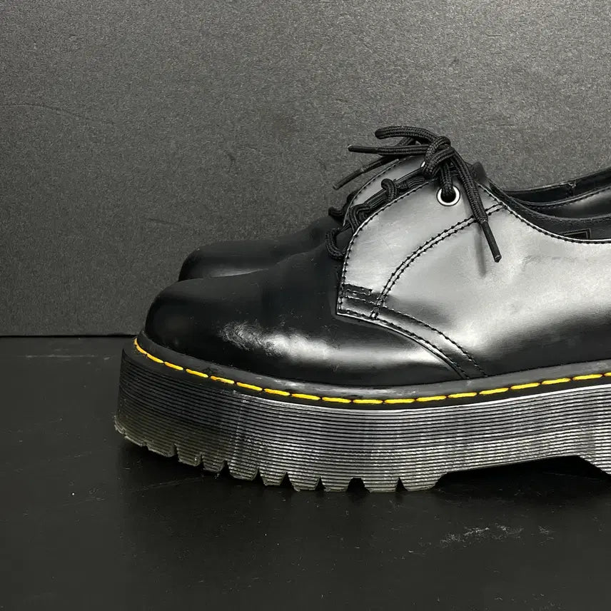 [BUNJANG] Dr. Martens Zerrick Quad 3-Hole Shoes / [255] 닥터마틴 재릭 쿼드 3홀