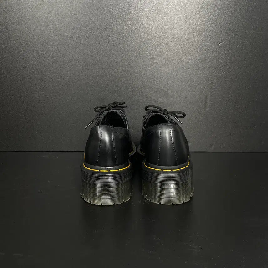 [BUNJANG] Dr. Martens Zerrick Quad 3-Hole Shoes / [255] 닥터마틴 재릭 쿼드 3홀