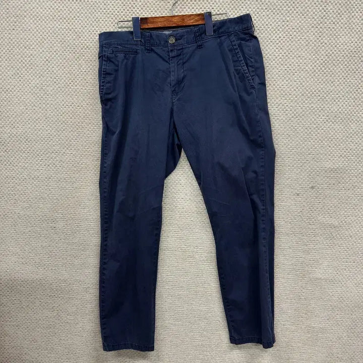 [SOLD OUT] 타미힐피거 슬림핏 코튼팬츠 면바지 34인치 M11483