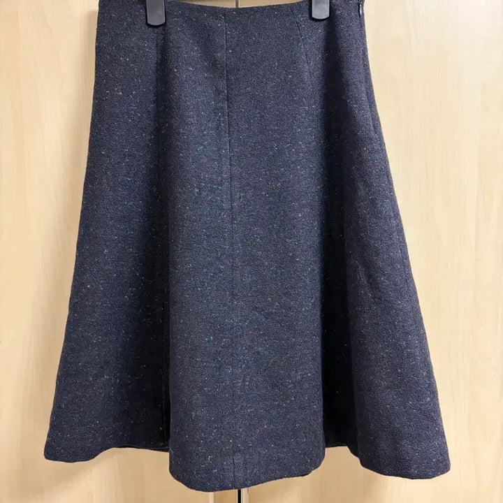 [SOLD OUT] Mackintosh philosophy 울 트위드 플레어 스커트 38