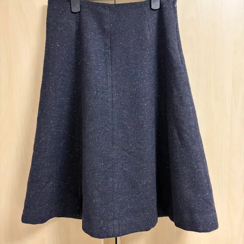 [SOLD OUT] Mackintosh philosophy 울 트위드 플레어 스커트 38