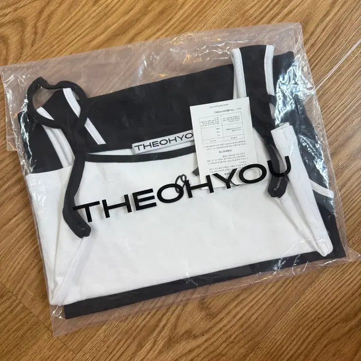 [BUNJANG] The Oyu Layered Sleeveless Set / 더오유 레이어드 민소매 세트 화이트/블랙