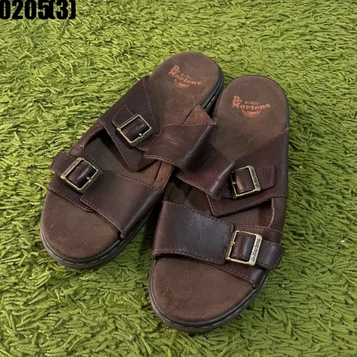 [BUNJANG] Dr. Martens Brown Leather Buckle Sandals / 닥터마틴 브라운 가죽 버클 샌들 0205