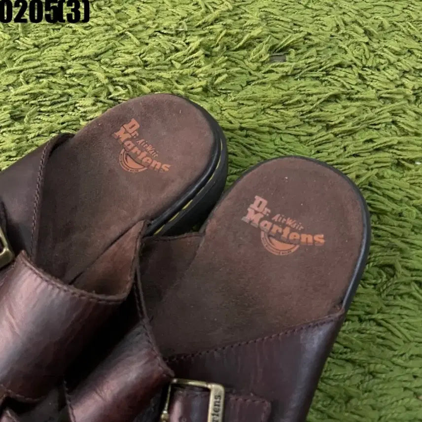 [BUNJANG] Dr. Martens Brown Leather Buckle Sandals / 닥터마틴 브라운 가죽 버클 샌들 0205
