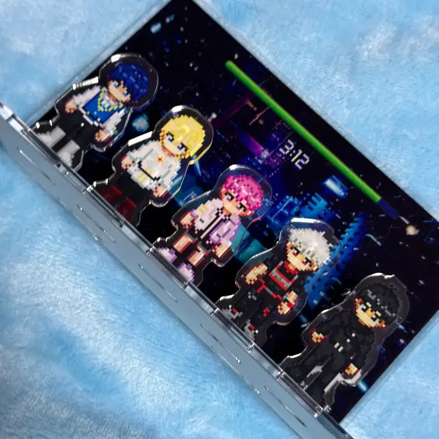 [BUNJANG] PLAVE Pixel World Acrylic Stand / 플레이브 픽셀월드 아크릴스탠드