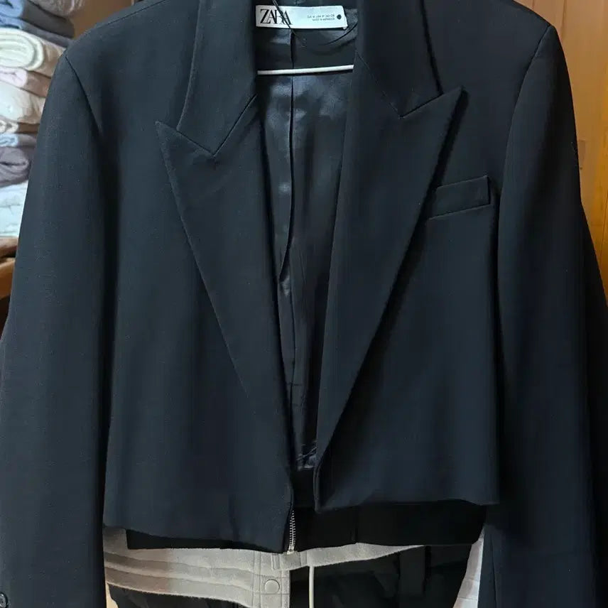 [BUNJANG] Zara Cropped Blazer Black / 자라 크롭 블레이저 블랙