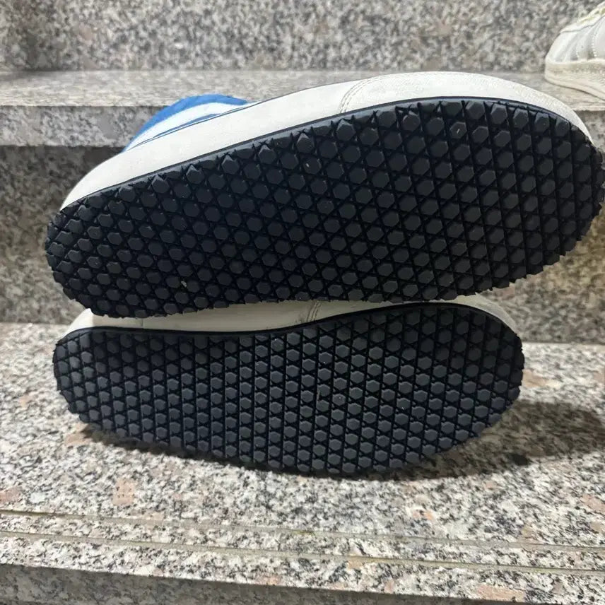 [BUNJANG] Vans Winter Boots - Waterproof - Size 275 - Like New / 반스 윈터부츠 방수 275 사이즈 추천 (거의새것!)