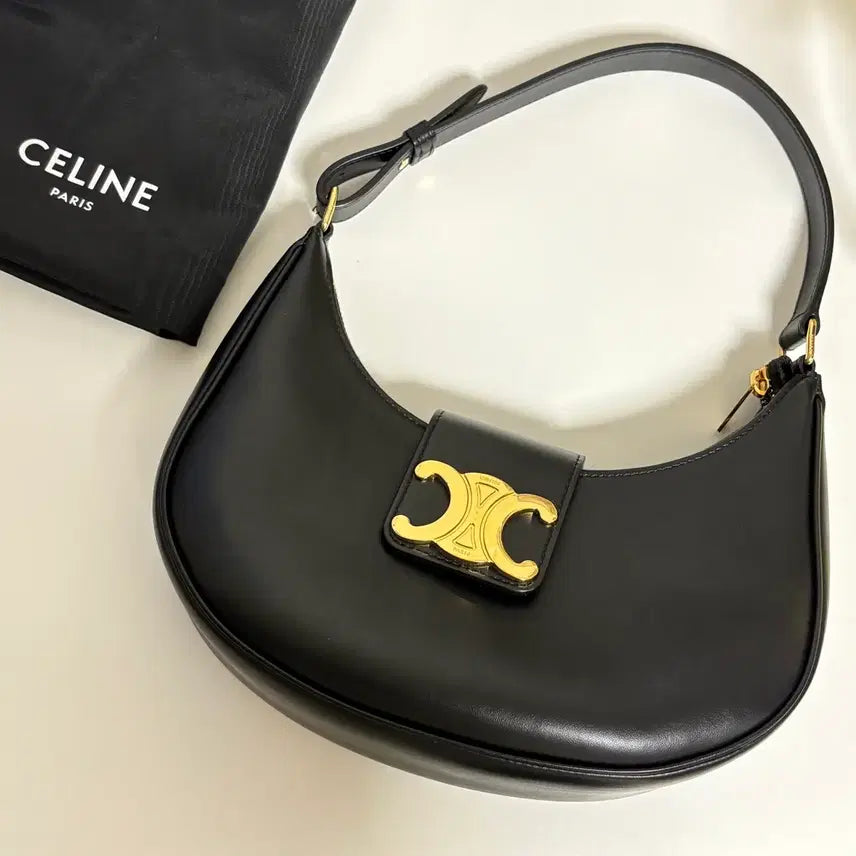 [BUNJANG] Celine Triomphe Black Ava Bag / 셀린느 트리옹프 블랙 아바백