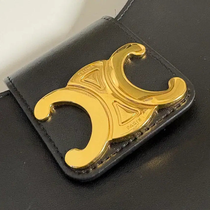 [BUNJANG] Celine Triomphe Black Ava Bag / 셀린느 트리옹프 블랙 아바백