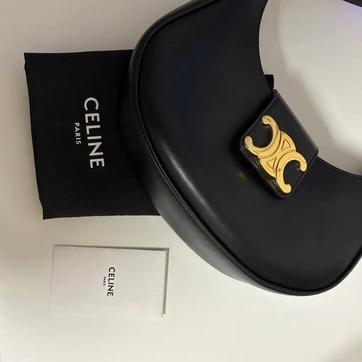 [BUNJANG] Celine Triomphe Black Ava Bag / 셀린느 트리옹프 블랙 아바백