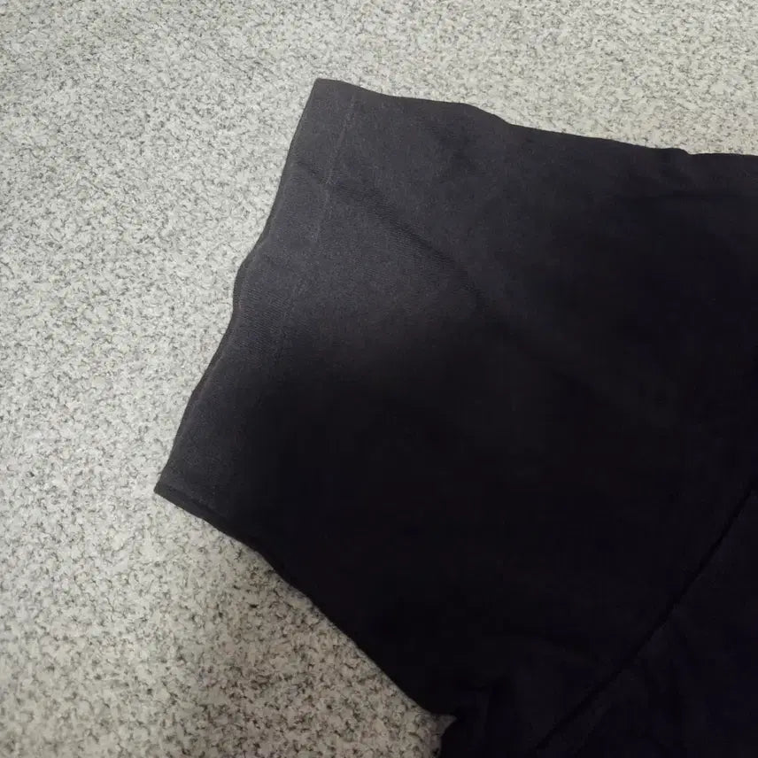 [BUNJANG] Hanes 90s Made in USA Black T-Shirt / 미국제 90s Hanes 반팔 티셔츠 L(100)