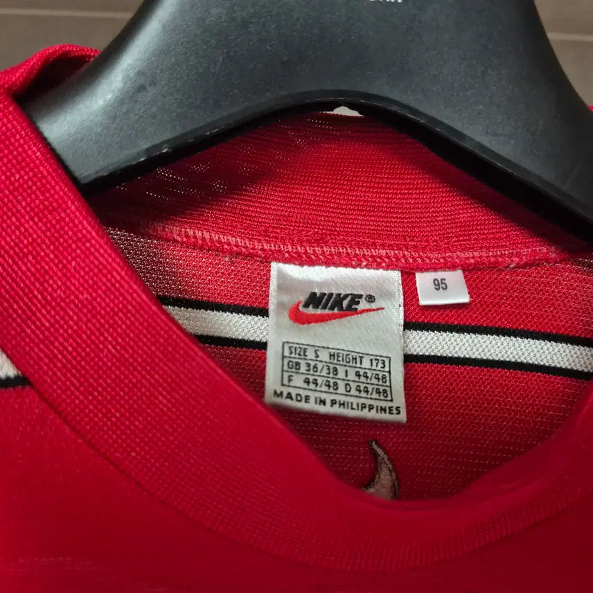 [BUNJANG] Nike 90s Swoosh Stripe Mesh T-shirt Red / 95)나이키 올드스쿨 90s 스우시 스트라이프 매쉬 반팔티 레드