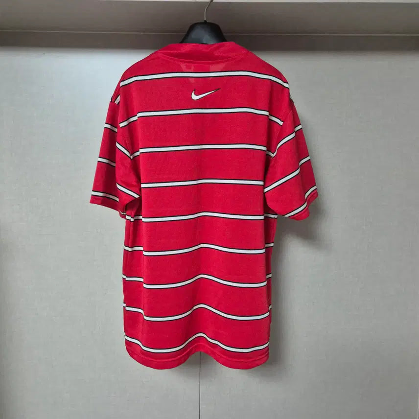 [BUNJANG] Nike 90s Swoosh Stripe Mesh T-shirt Red / 95)나이키 올드스쿨 90s 스우시 스트라이프 매쉬 반팔티 레드