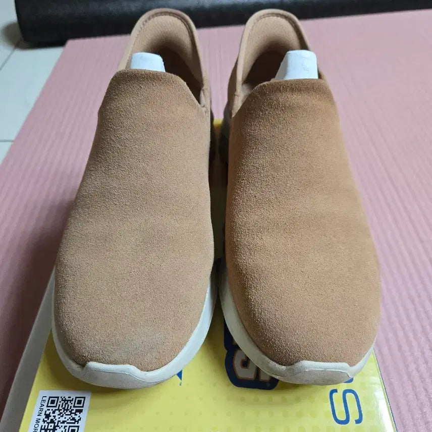 [SOLD OUT] 스케쳐스 슬립인스 240