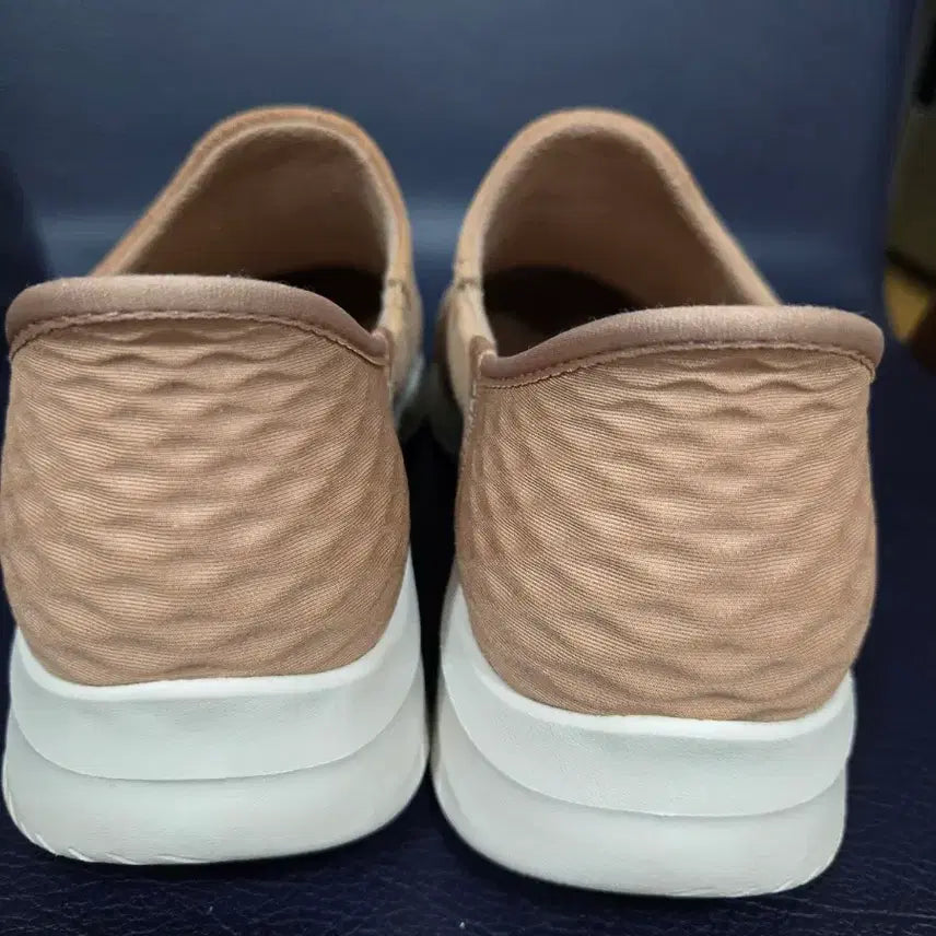 [SOLD OUT] 스케쳐스 슬립인스 240