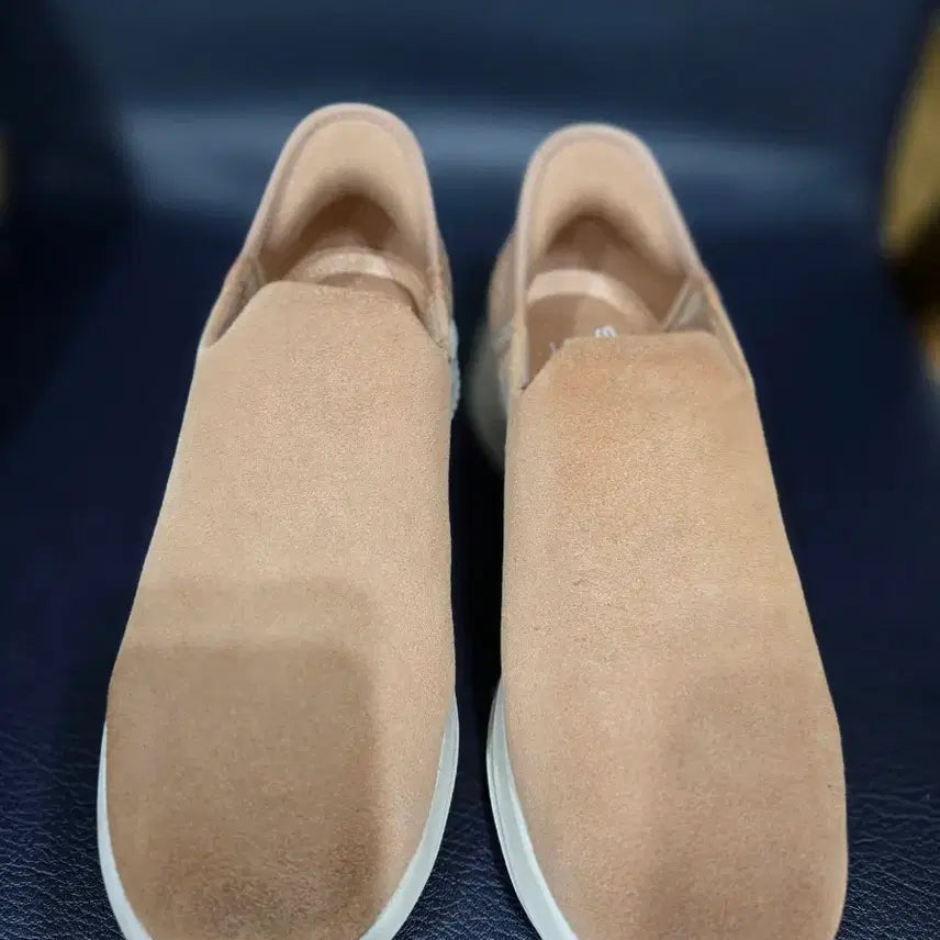 [SOLD OUT] 스케쳐스 슬립인스 240