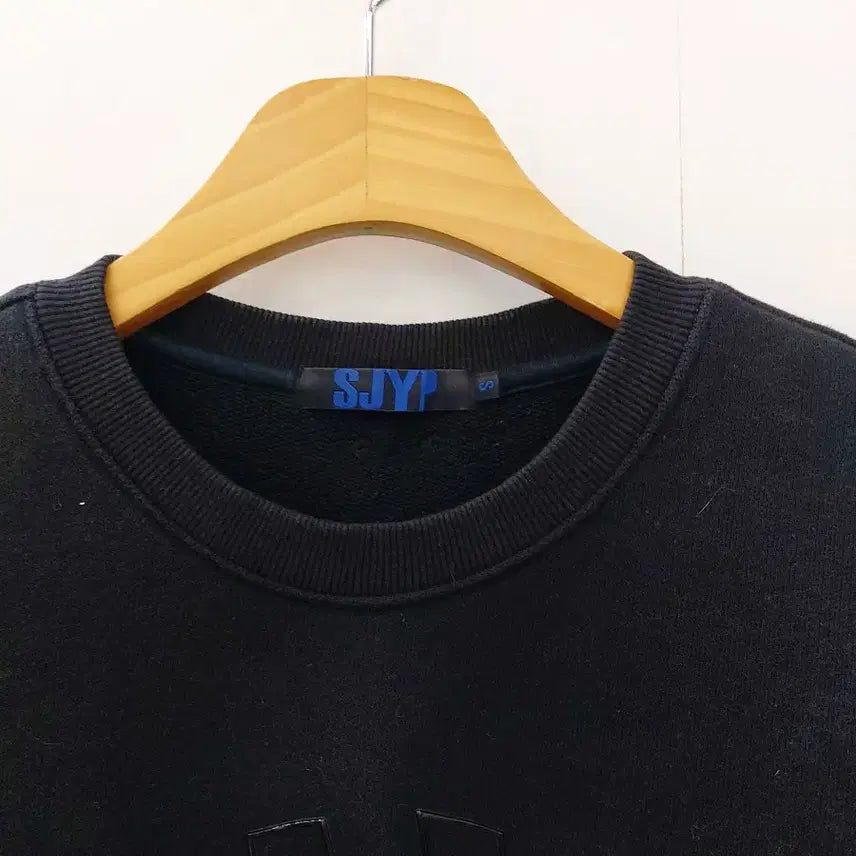 [BUNJANG] SJYP Black Sweatshirt T-shirt / SJYP 블랙 맨투맨 티셔츠 55~66