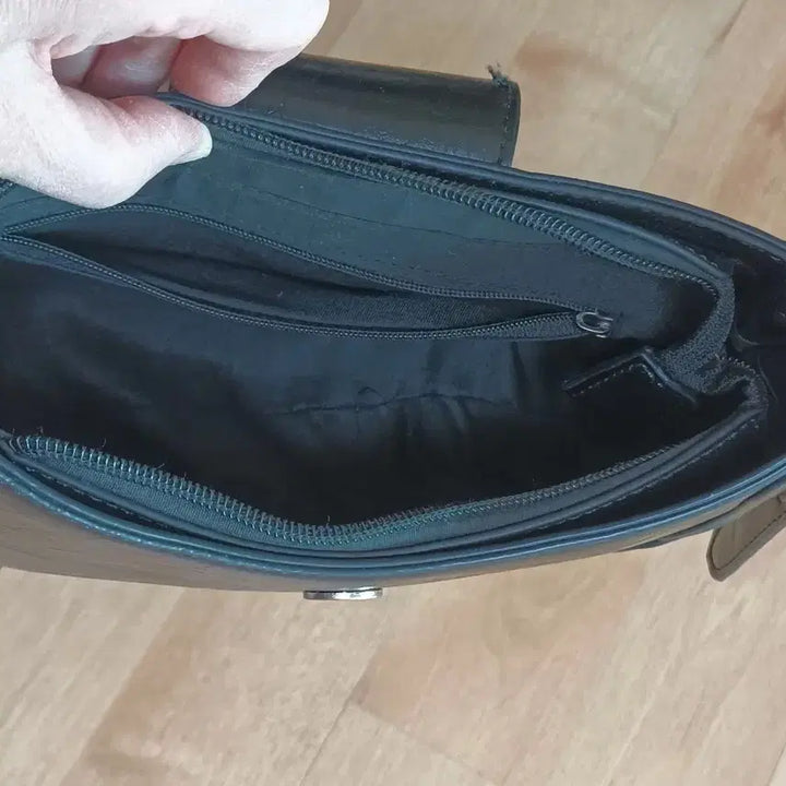 [BUNJANG] Real Leather Shoulder Bag / 리얼가죽 숄더백