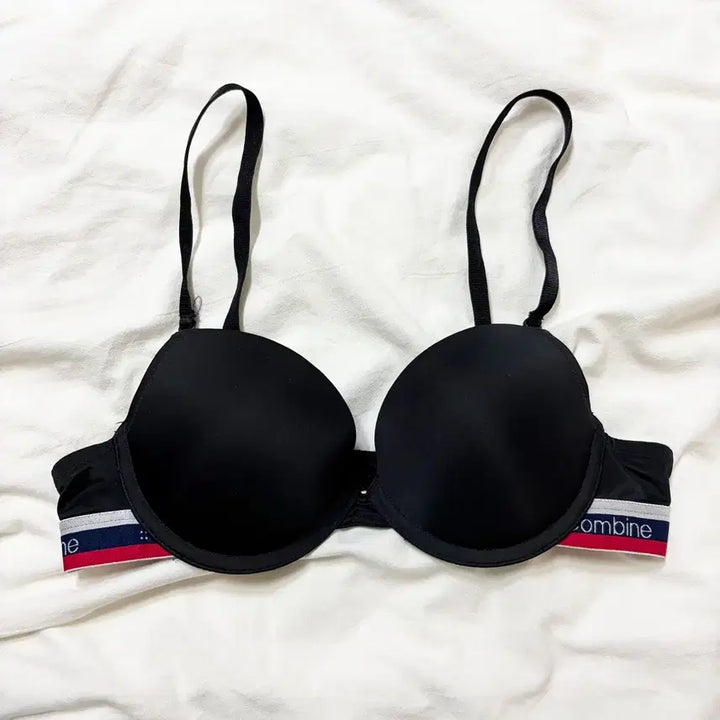 [BUNJANG] Codes Combine Wire Bra (70B) / [새상품] 코데즈컴바인 와이어 브라 속옷 (70B)