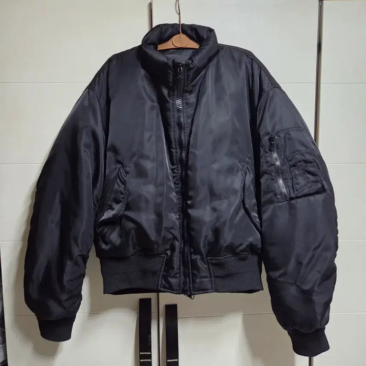 [BUNJANG] Cour Stand Collar Neck Down Puffer / 쿠어 스탠드 칼라 넥 다운 푸퍼 S사이즈