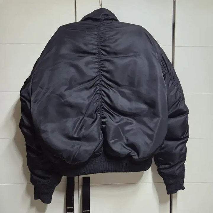 [BUNJANG] Cour Stand Collar Neck Down Puffer / 쿠어 스탠드 칼라 넥 다운 푸퍼 S사이즈