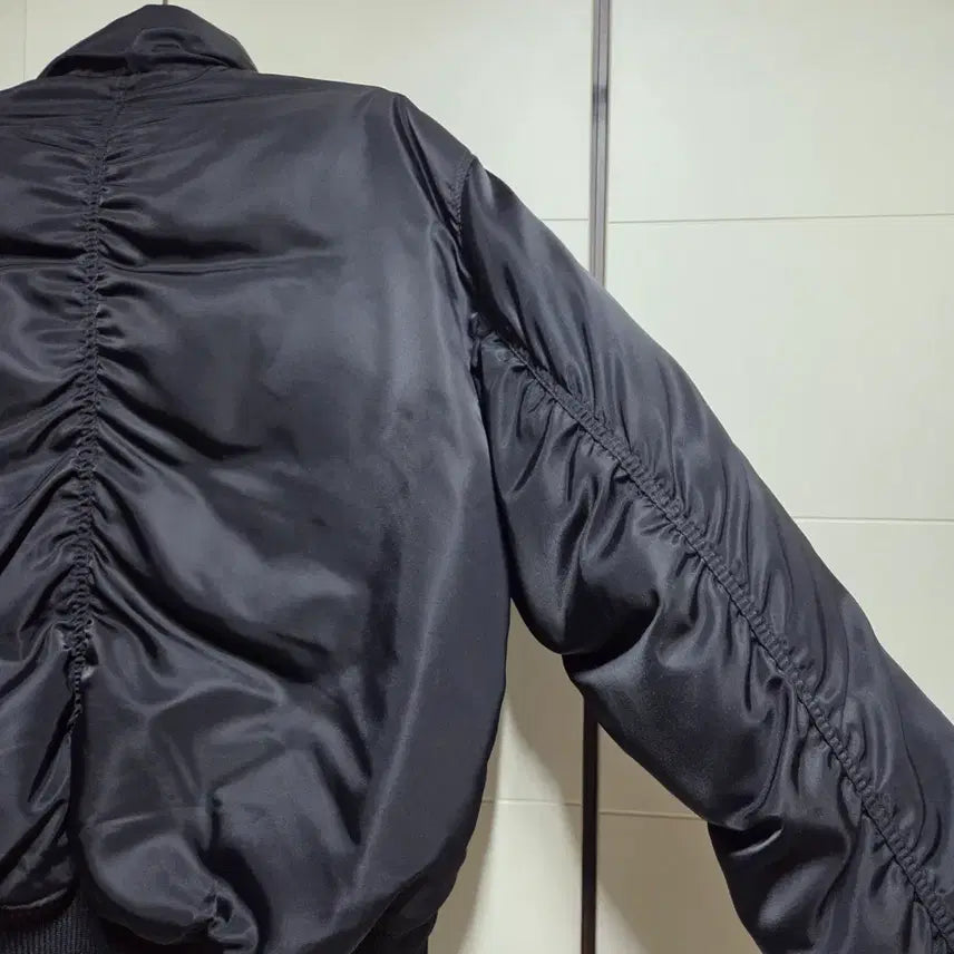 [BUNJANG] Cour Stand Collar Neck Down Puffer / 쿠어 스탠드 칼라 넥 다운 푸퍼 S사이즈