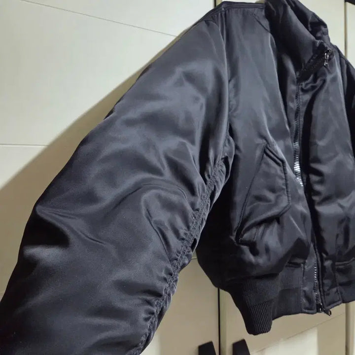 [BUNJANG] Cour Stand Collar Neck Down Puffer / 쿠어 스탠드 칼라 넥 다운 푸퍼 S사이즈