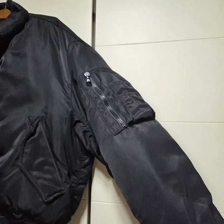 [BUNJANG] Cour Stand Collar Neck Down Puffer / 쿠어 스탠드 칼라 넥 다운 푸퍼 S사이즈