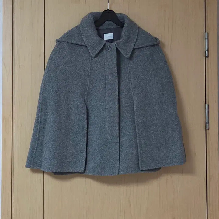 [BUNJANG] LeBain 2nd Cape Hooded Handmade Coat / 새상품) 르베인 2ND 케이프 후드 핸드메이드 코트 차콜 망토