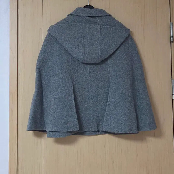 [BUNJANG] LeBain 2nd Cape Hooded Handmade Coat / 새상품) 르베인 2ND 케이프 후드 핸드메이드 코트 차콜 망토