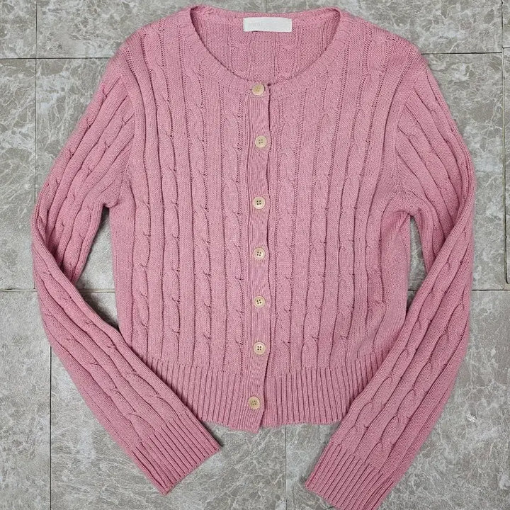 [BUNJANG] J.L.F. Powderly Cable Knit Cardigan / 제이엘프 파우더리 케이블 니트 가디건