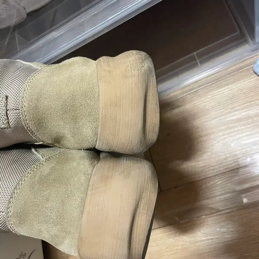 [BUNJANG] Yeezy Tan 40 Boots / 이지 Yeezy 부츠 탄 40