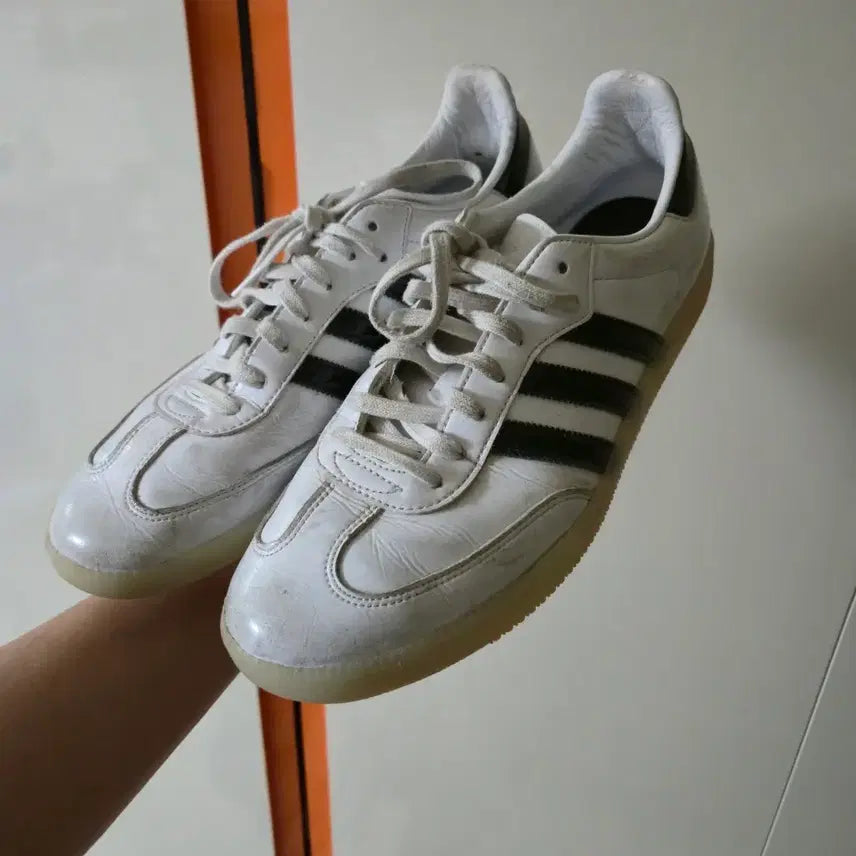 [SOLD OUT] 아디다스 x 제이슨 딜 삼바 페이턴트 레더 300