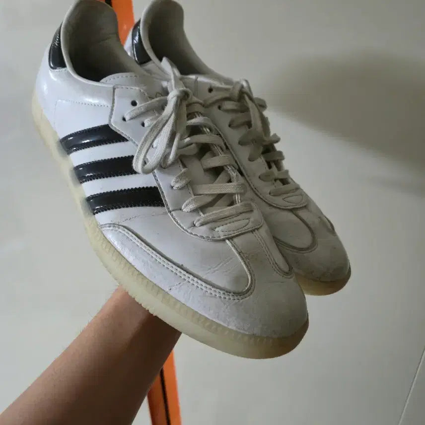 [SOLD OUT] 아디다스 x 제이슨 딜 삼바 페이턴트 레더 300