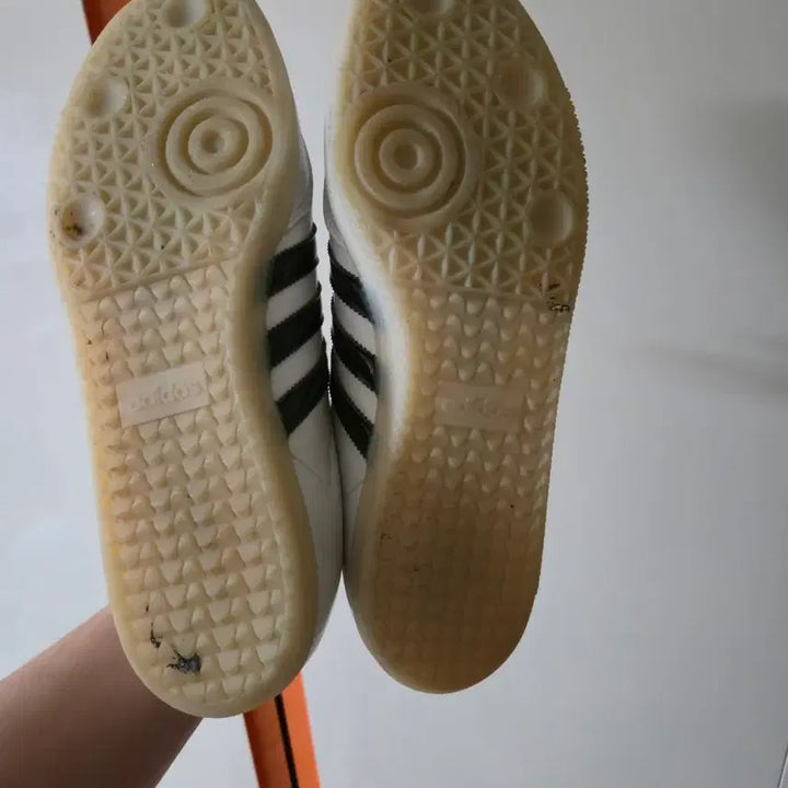 [SOLD OUT] 아디다스 x 제이슨 딜 삼바 페이턴트 레더 300