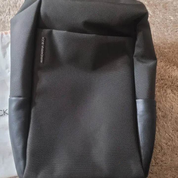 [BUNJANG] Mandarina Duck Black Backpack Unisex New / 만다리나덕 블랙 백팩 남녀공용 가방(새상품)