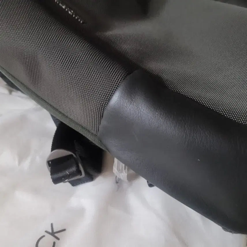 [BUNJANG] Mandarina Duck Black Backpack Unisex New / 만다리나덕 블랙 백팩 남녀공용 가방(새상품)