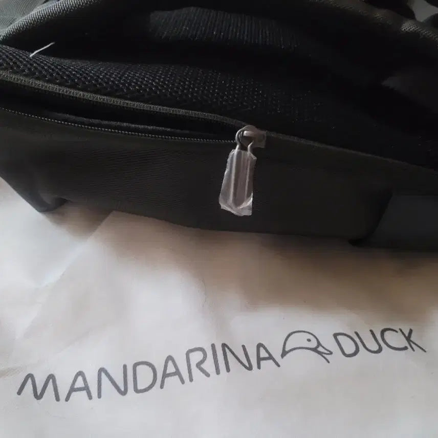 [BUNJANG] Mandarina Duck Black Backpack Unisex New / 만다리나덕 블랙 백팩 남녀공용 가방(새상품)