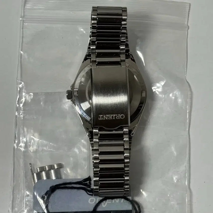 [BUNJANG] Orient Quartz Men's Wristwatch Day-Date / 오리엔트 (Orient) 쿼츠 남성 손목시계 데이데이트