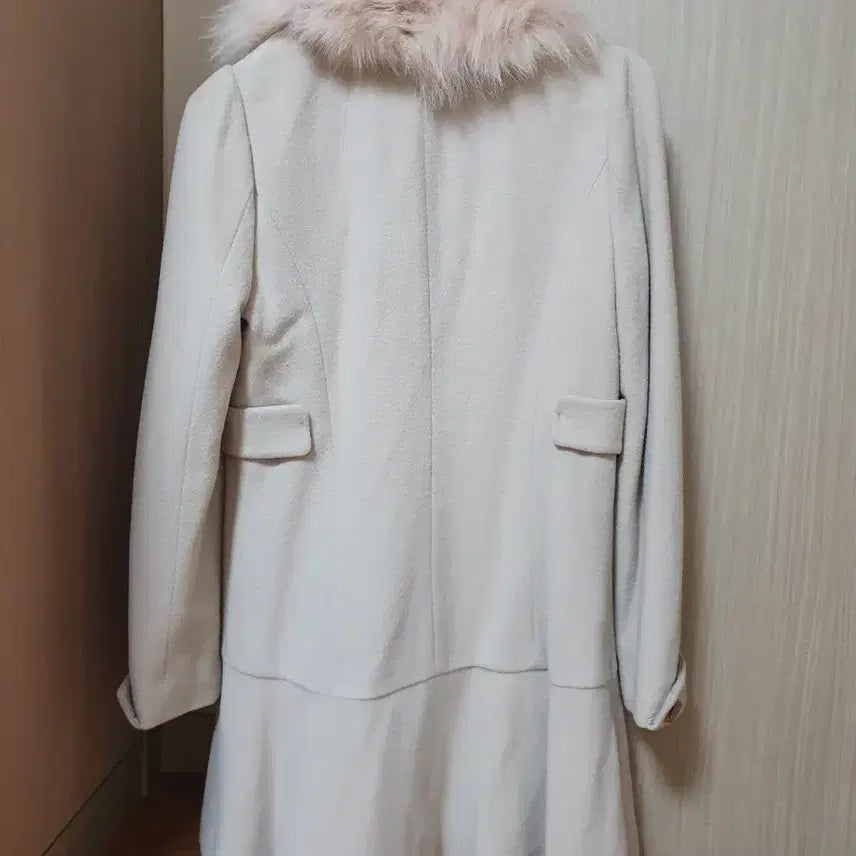 [BUNJANG] On &amp; On Fox Fur Coat Beige / On &amp; On 폭스 퍼 코트 베이지