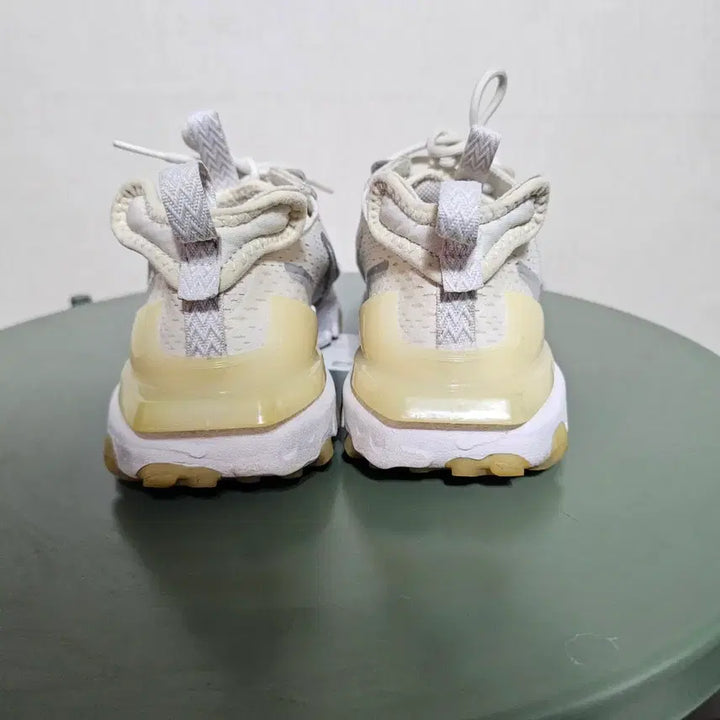 [BUNJANG] Nike React Vision Essential Sneakers (Size 235) / 235나이키 리액트 비전 에센셜 -203